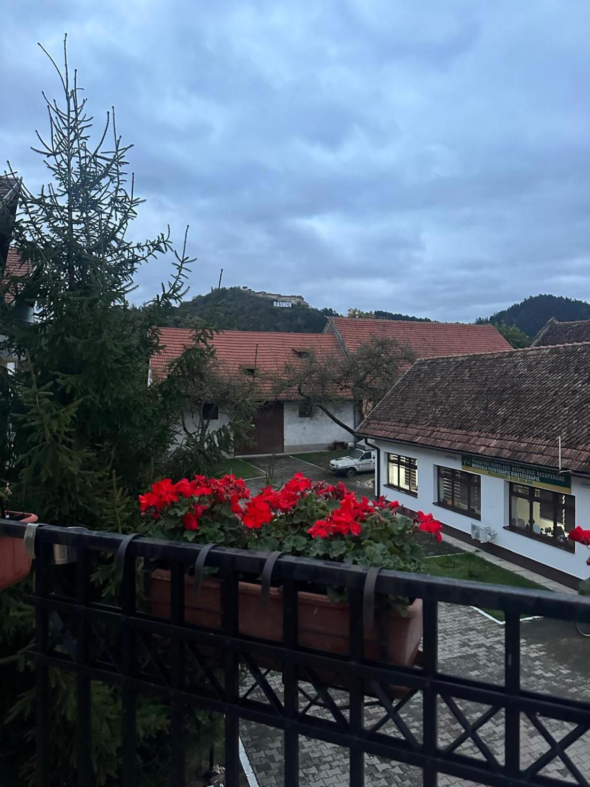 Pensiunea Casa Saxonia Rîşnov Exteriér fotografie